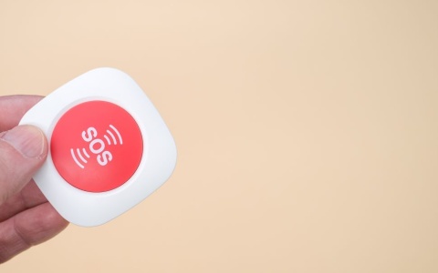 Τον Ιούνιο σε εφαρμογή το «Κόκκινο Κουμπί»