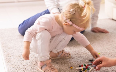 Μόνιμη Αναγνώριση της Ακουστικής Αναπηρίας για Άτομα με Κοχλιακό Εμφύτευμα