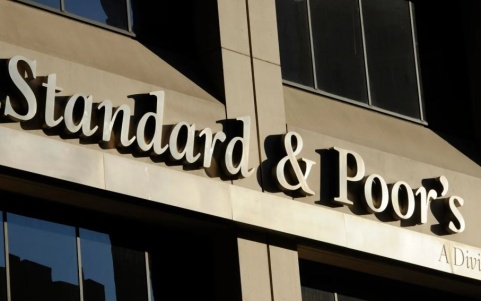 Οι θετικές αξιολογήσεις από Standard & Poor’s και Fitch επιβεβαιώνουν τη σταθερή πορεία της χώρας